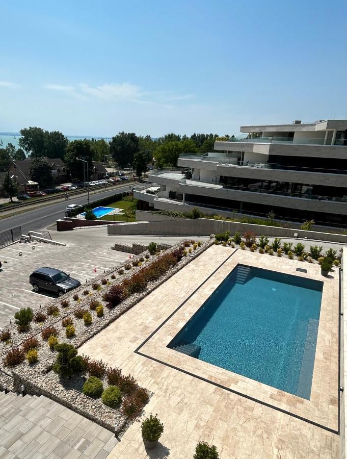 Club Panorama Lake View Apartment Alsóörs Esterno foto